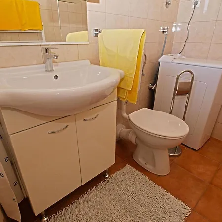 Apartment Fuer 4 Personen Ca 50 Qm In Pula, Istrien Istrische Riviera *